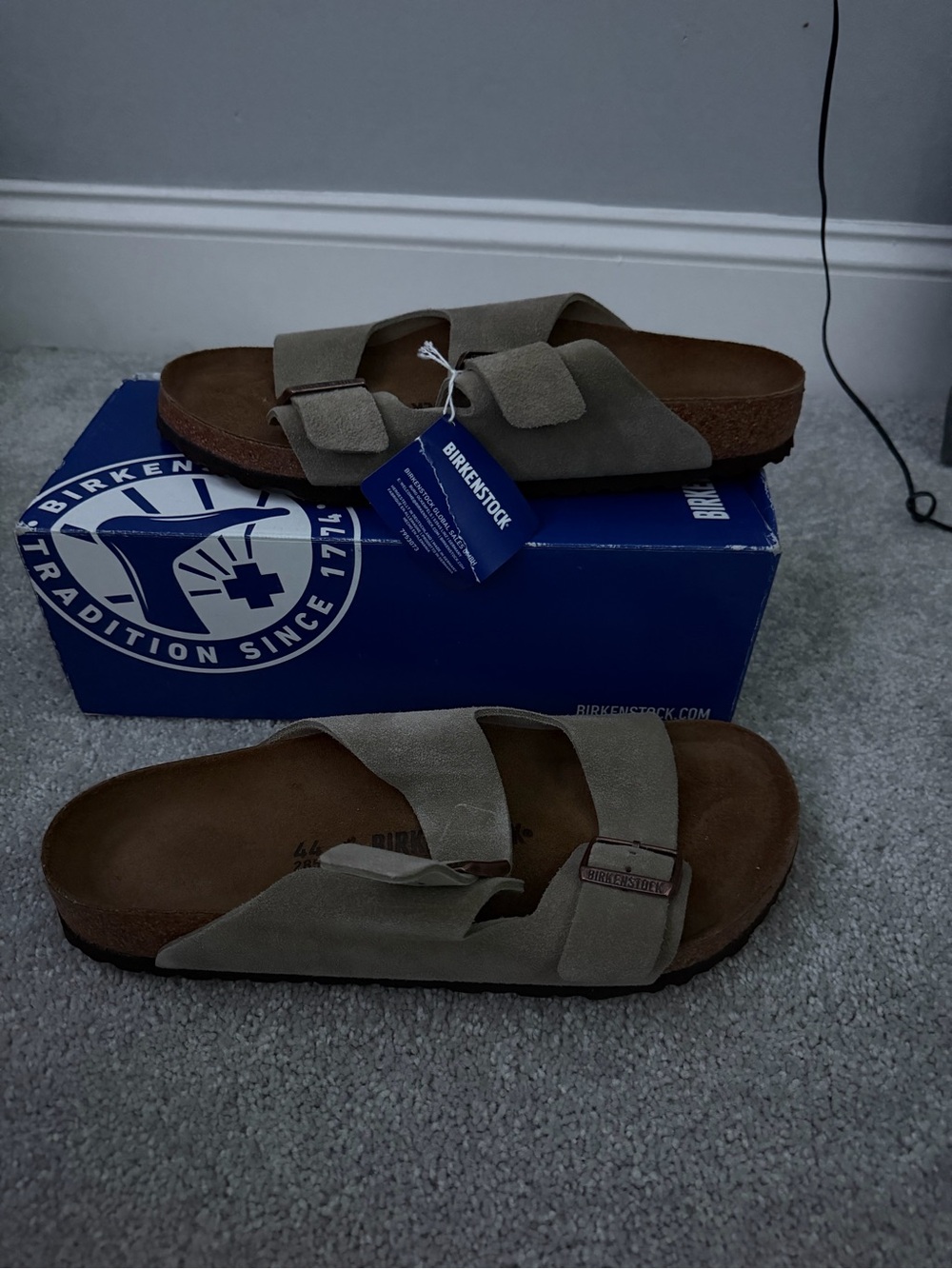 Birkenstock Men’s Arizona Sandals Taupe Suede -TW